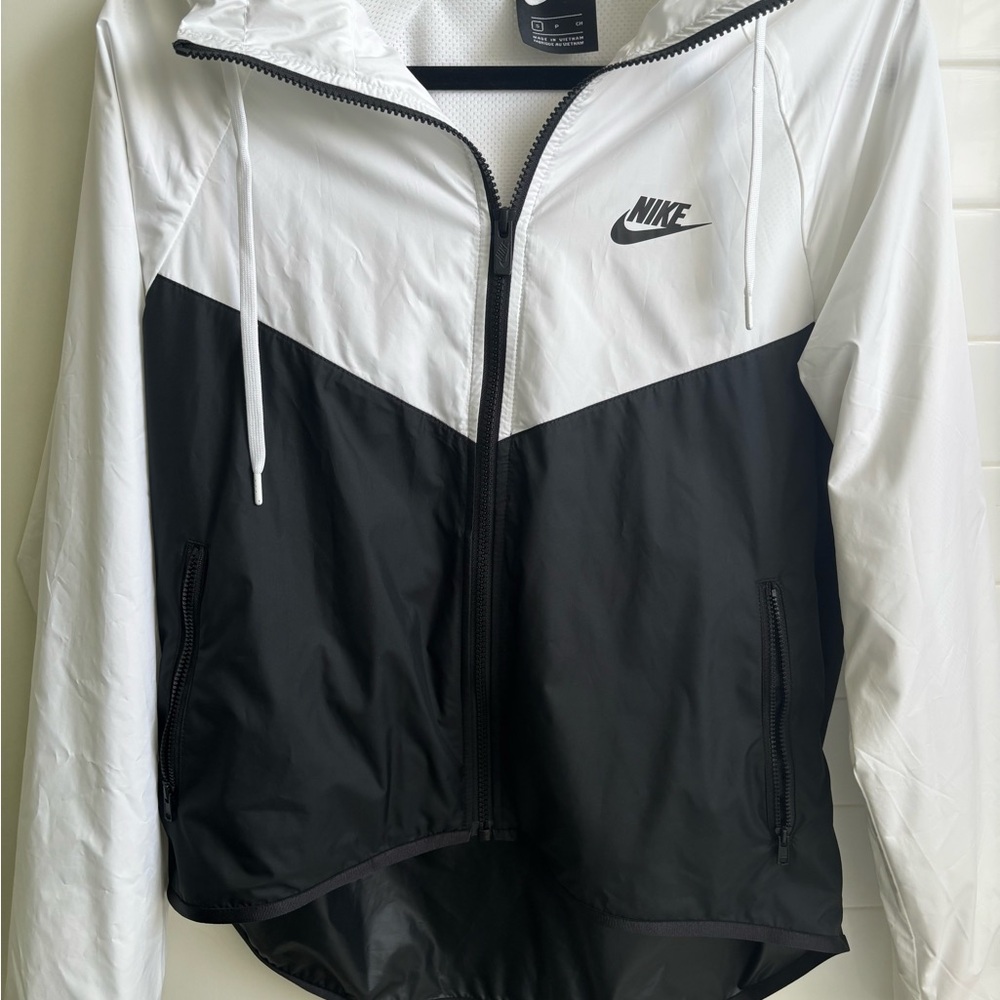 Nike Women's Black and White Jacket